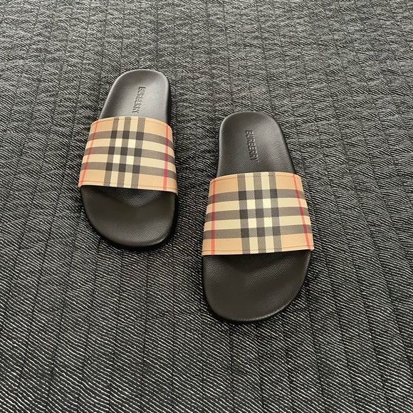 Burberry Beige and Black Check Slides - Picture 2 of 14
